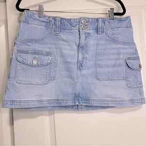 American Eagle Low-Rise A-Line Denim Mini Skirt Light Wash Size 14 Pockets